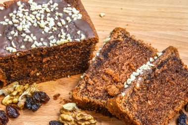 Tatlı çikolatalı kek kakao ve lezzetleri ile.