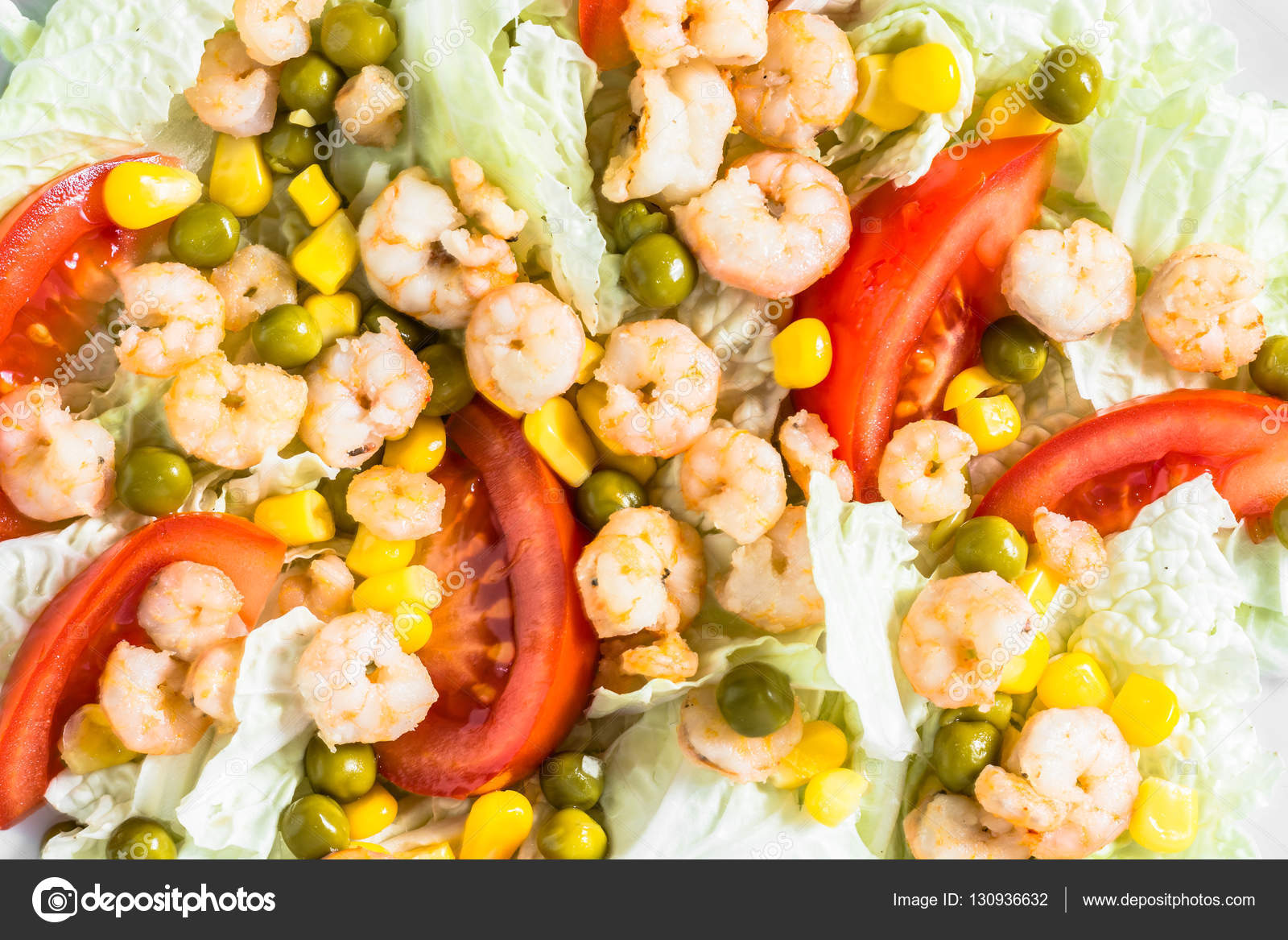 Karides ve mısır salatası Karides ve mısır salatası