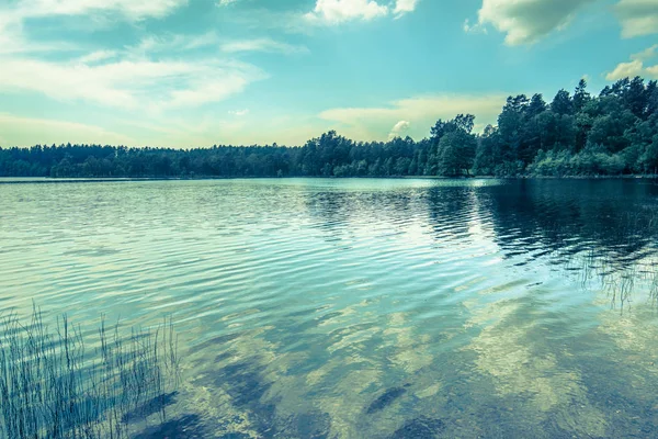 Vintage foto de verano lago paisaje —  Fotos de Stock
