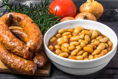 Salça soslu Fırında fasulye
