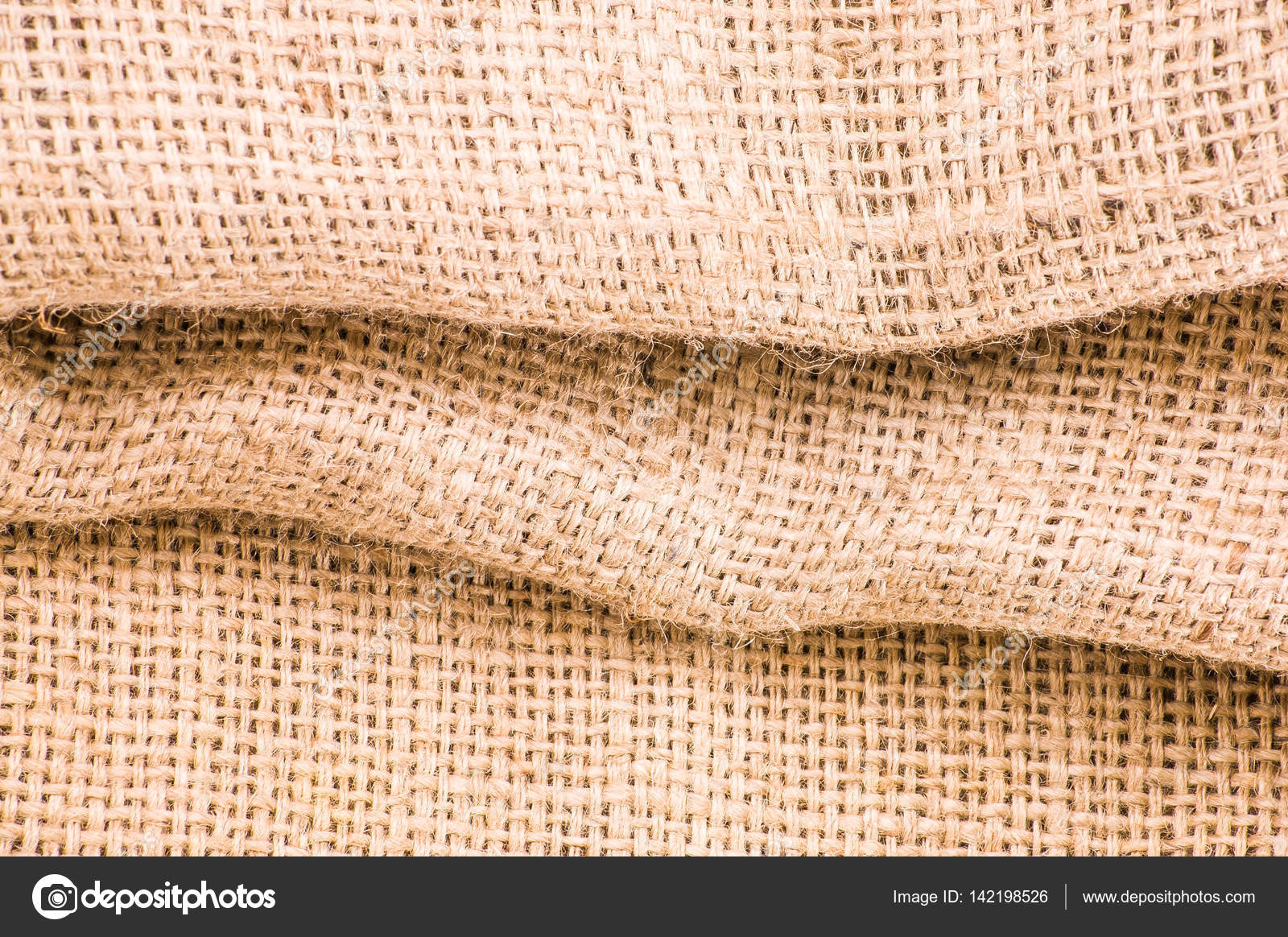 Textura de saco de yute arrugado — Foto de stock #142198526 © alicjane, image size:1600x1164