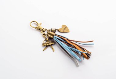 Şık beyaz, şık boho takı üzerinde izole Anahtarlık