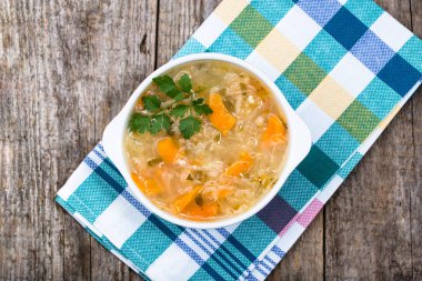 Sebze, sağlıklı beslenme, vejetaryen diyet kavramı ile lahana çorbası