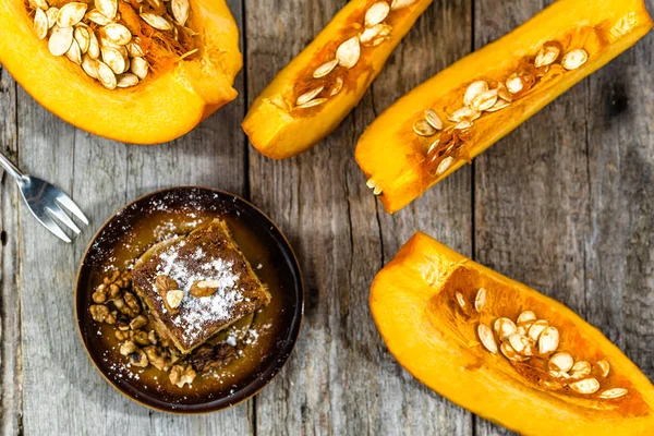 Şükran günü, ev yapımı pişirme kavramı, için kabak pasta yukarıdan düz yatıyordu