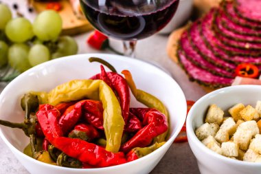 Sıcak biber turşusu, İspanyolca tapas bar, İspanya'dan otantik Geleneksel Gıda