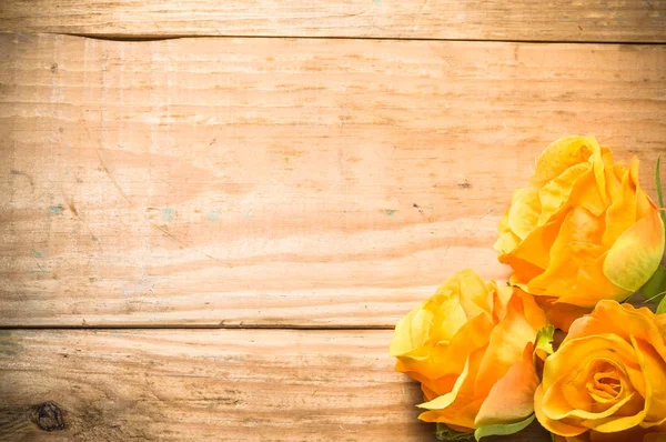 Gula rosor för alla hjärtans dag eller kort för kvinnodagen, blommor bakgrund — Stockfoto