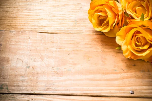 Rosas amarelas para o dia dos namorados ou cartão para o dia das mulheres, fundo de flores — Fotografia de Stock