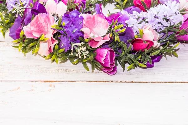 Fond de Pâques avec fleurs de printemps, décoration de table — Photo