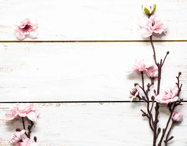 Apple blossom, tło wiosna z gałęzi kwitnących na deski — Zdjęcie stockowe