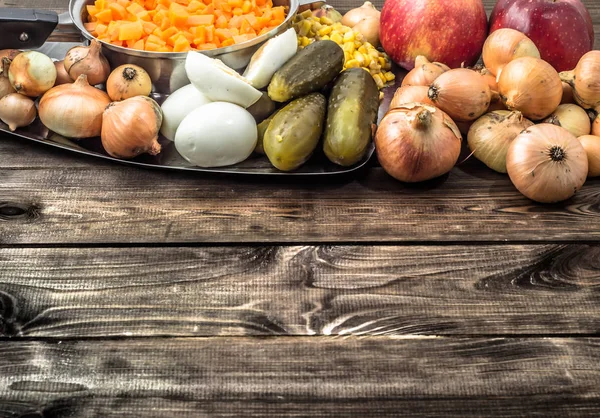 Ingredientes de ensalada de verduras, receta de cocina, cocina tradicional polaca — Foto de Stock