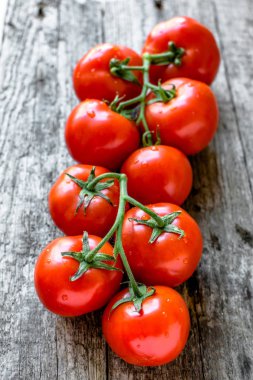 Taze domates, çiftçi masada yerel Market organik sebze