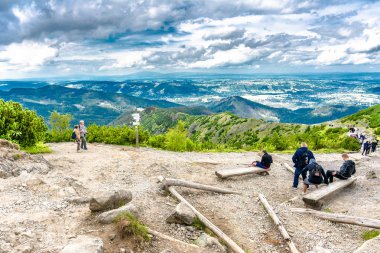 Zakopane, Polonya - 16 Ağustos 2016: dağlar'da yürüyüş insanlar, yaşam tarzı ve açık havada aktif bir tatil seyahat