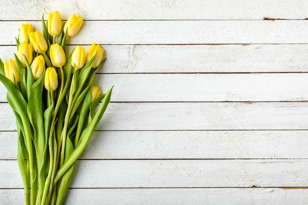 Πάσχα φόντο με τουλιπών άνοιξης, ανθοδέσμη για την ημέρα της μητέρας ή λουλούδια για την ημέρα της γυναίκας στις 8 Μαρτίου — Φωτογραφία Αρχείου