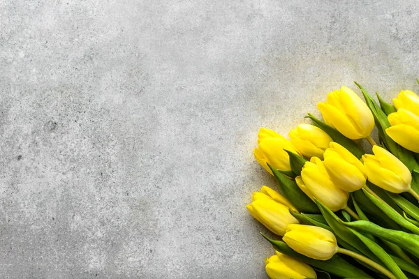 Πάσχα φόντο με τουλιπών άνοιξης, ανθοδέσμη για την ημέρα της μητέρας ή λουλούδια για την ημέρα της γυναίκας στις 8 Μαρτίου — Φωτογραφία Αρχείου