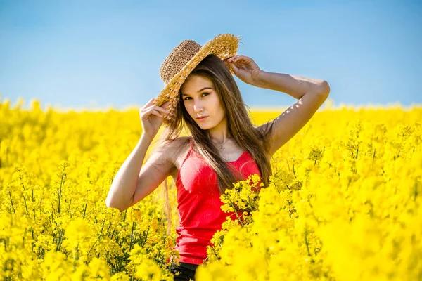 Young Woman Blooming Rapeseed Field Spring — Stock Photo, Image