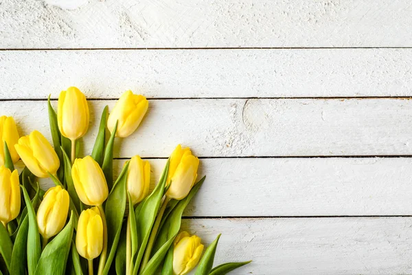 Tulipes Jaunes Fond De Paques De Printemps Ou Cadeau D Anniversaire Pour La Fete Des Meres Ou Carte Pour La Fete Des Femmes Au 8 Mars Floral Rustique Stock Photo