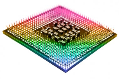 Bilgisayar işlemci closeup beyaz bir arka plan üzerinde izole. Tonlu görüntü