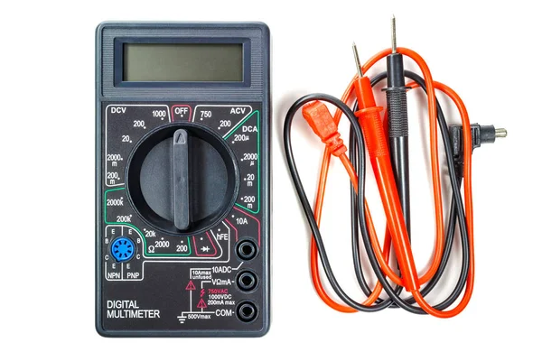 흰색 배경에 고립 된 빨간색과 검은색 프로브 디지털 멀티 미터 — 스톡 사진