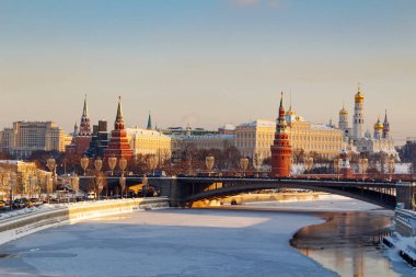 Moskova, Rusya - 01 Şubat 2018: Moskova Kremlin güneşli kış sabahı. Moskova kış