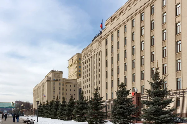 Moscou, Rússia - 25 de março de 2018: Construção do Ministério da Defesa da Federação Russa em Moscou — Fotografia de Stock