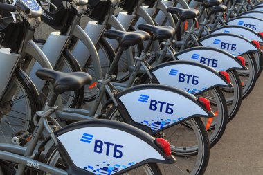 Moskova, Rusya - 03 Mayıs 2018: Kiralık Bisiklet Park istasyonu portre