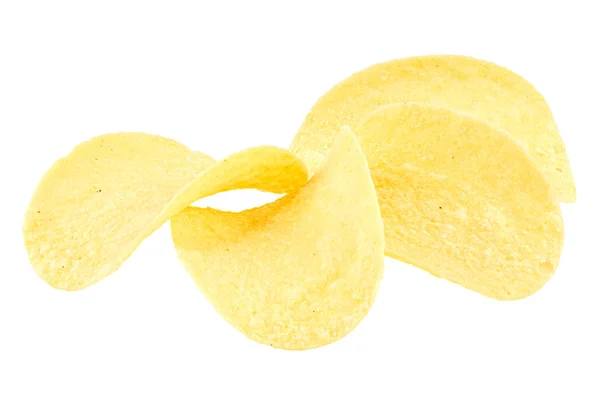 Gelbe Scheiben Kartoffelchips mit saurer Sahne und Zwiebeln isoliert auf weißem Hintergrund Nahaufnahme — Stockfoto