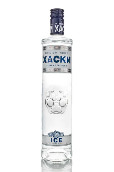 Moscú Rusia Diciembre 2019 Husky Ice Vodka Ruso Premium Botella — Foto de Stock