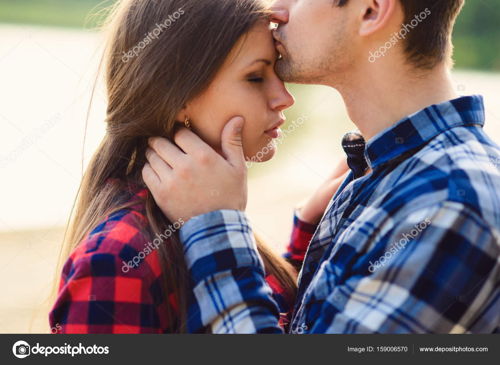 Bisous Sur Le Front Images Libres De Droit Photos De Bisous Sur Le Front Depositphotos