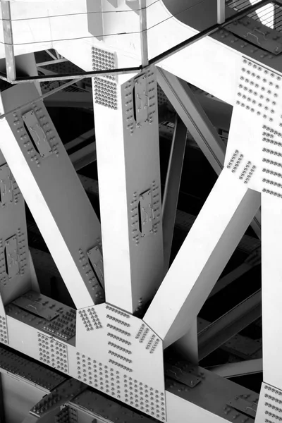 metal köprü destek