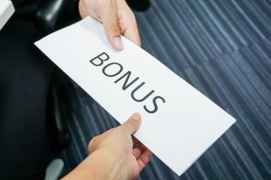 Patron vermek bonus çalışanlara el ile