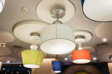 yaratıcı tasarım tavan lambaları