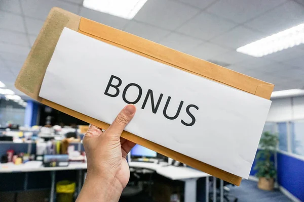 çalışan için yıllık bonus iş kavramı