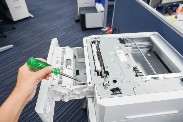sol el kullanım yeşil tornavida onarım office yazıcı tepsisi ve diğer parçaları mühendisi