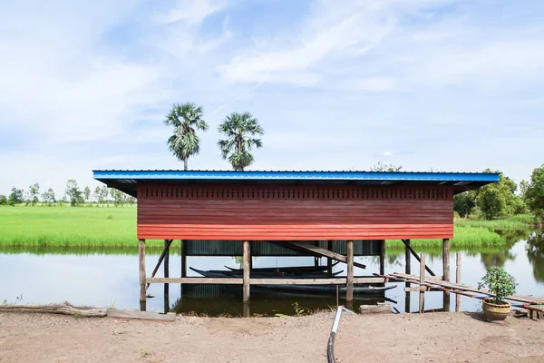 Casa Vintage Tailandesa Madera Con Espacio Debajo Casa Zona Rural — Foto de Stock