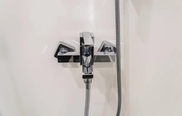 Nahaufnahme Luxus Wasserhahn Hotelbadezimmer Für Dusche — Stockfoto