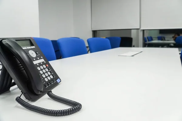 Fermer Téléphone Dans Salle Conférence Pour Réunion — Photo