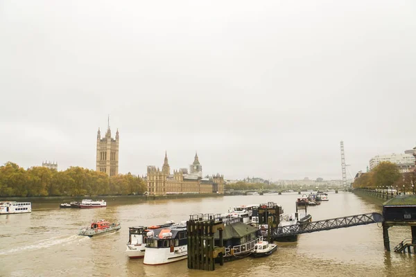 Westminster Londra Kasım 2017 Yolcu Giriş Parlamento Zemin Ile Thames — Stok fotoğraf