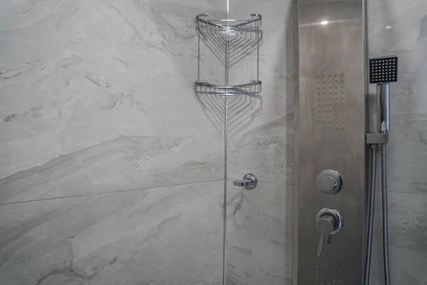 Moderní Sprchový Kout Stojanem Mýdlo Koupelně Hotelu — Stock fotografie