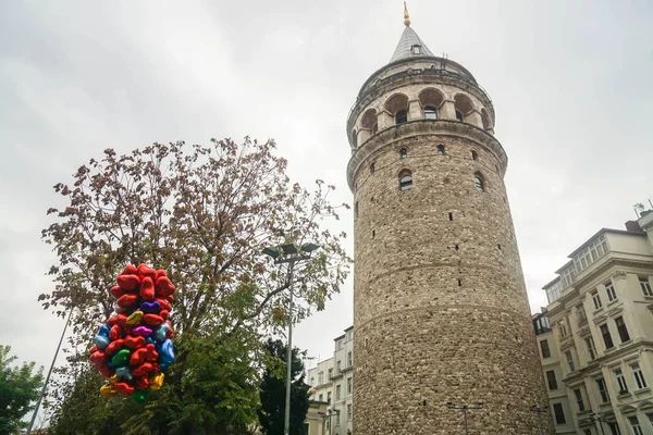 Istambul Turquia Dezembro 2019 Torre Galata Com Balão Flutuante Forma — Fotografia de Stock