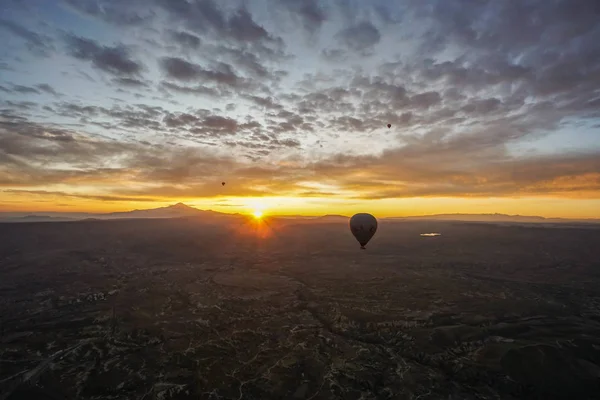 Goreme Turquia Dezembro 2019 Ruído Grãos Paisagem Montanha Capadócia Com — Fotografia de Stock