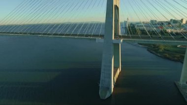 Hava dron gösteren köprü vurdu