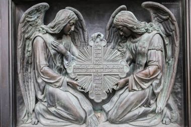 Aziz Isaac Katedrali