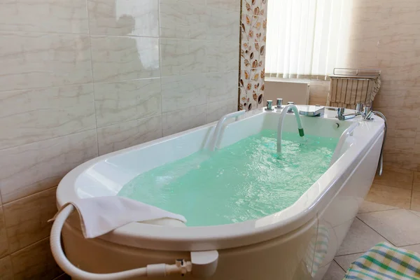 Hidroterapi için banyo