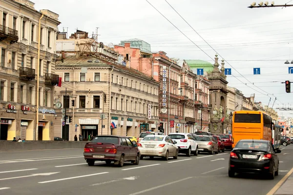 San Petersburgo Nevsky Prospekt 2015 — Foto de Stock