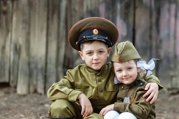 Crianças Uniforme Soldados Defensores Pátria Lembro Estou Orgulhoso Histórico Militar — Fotografia de Stock