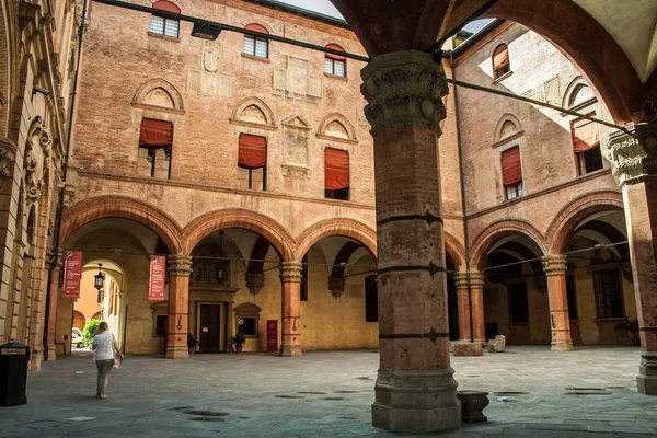 Altbau in Bologna, Italien — Stockfoto