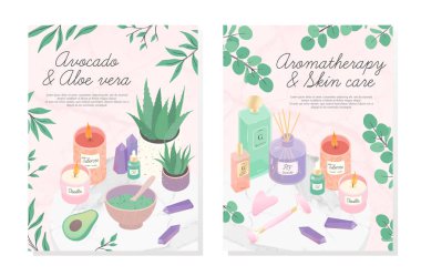 Cilt bakım ürünleri, yüz masajı araçları, yağ, ametist kristaller, mumlar, yayıcı, avokado ve aloe yüz maskesi. Maske, spa, sağlık ve kişisel bakım kavramı. Güzellik rutini..