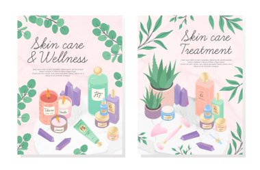 Cilt bakım ürünleri, kremler, serum, yüz masajı araçları, yağ, kristaller, mumlar, dekoratif mermer tepside aloe. Cilt bakımı, aromaterapi, spa ve sağlık konsepti. Güzellik tedavisi..