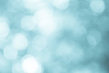 Doğa arka plan bulanık. Zemin rengi ve parlak güneş ile.