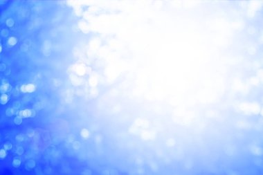 Doğal mavi beyaz arka plan bulanık.